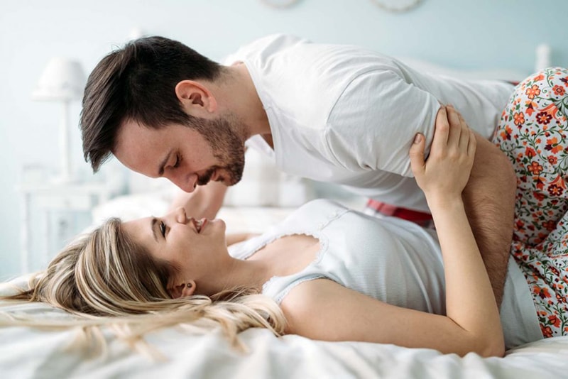 چه ساعتی برای رابطه جنسی بهتر است؟ 